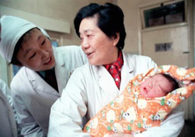 国外男人代孕